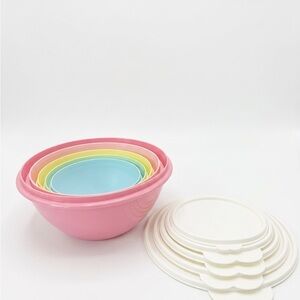 Tupperware Heritage Wonderlier Bowl Set - 5 Piece Pastel Nesting Set